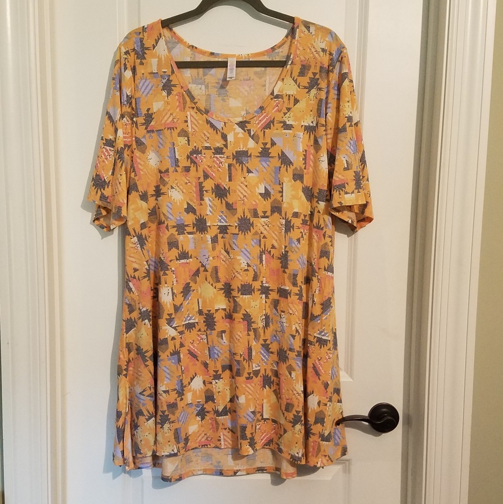 Lularoe 3x perfect t